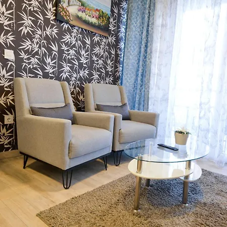 Corner זאדאר