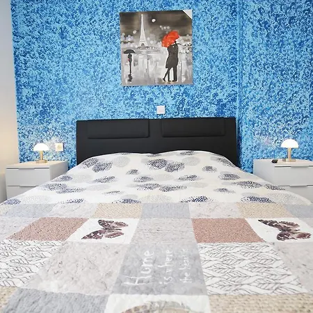 Corner זאדאר