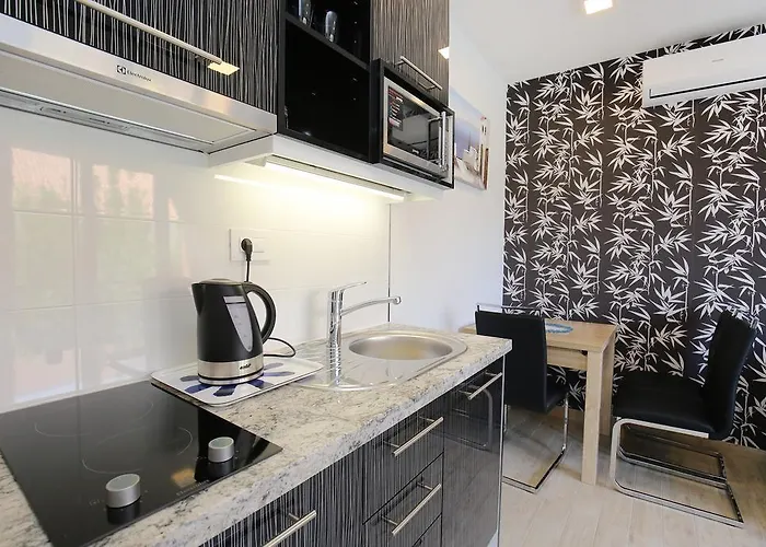 Green Corner Задар