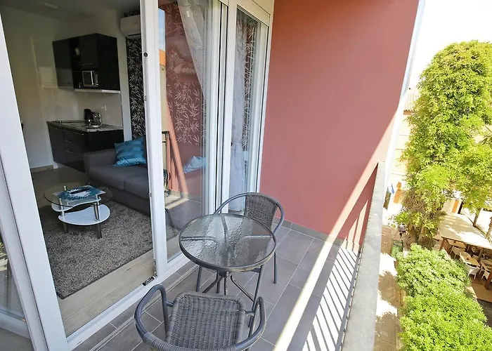 Green Corner Апартаменты Задар